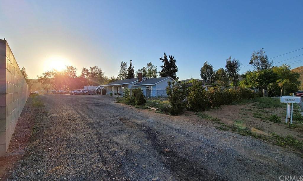 3609 Campbell Street - Photo 1