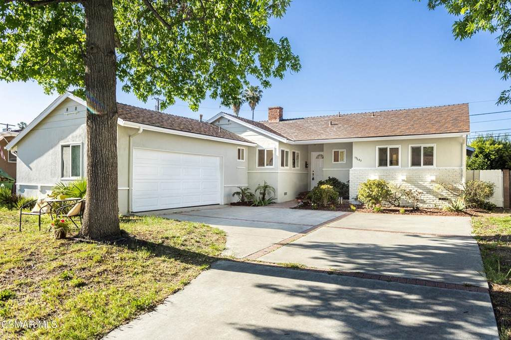 19643 Sylvan Street - Photo 1