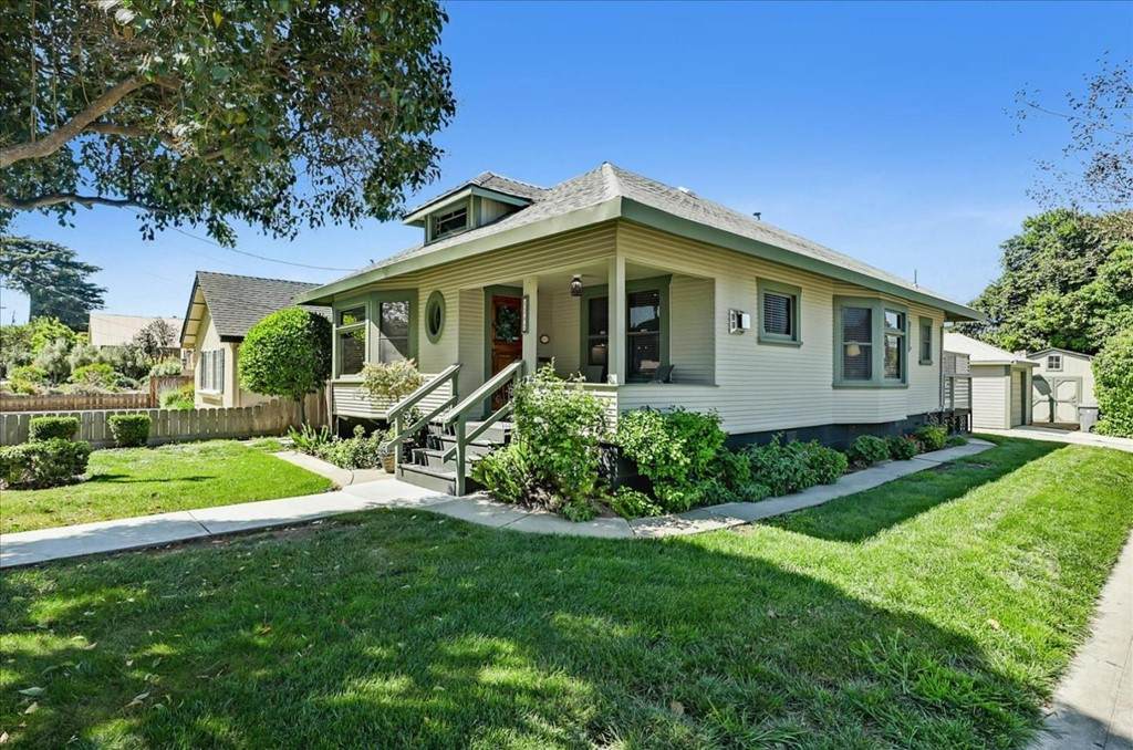 1202 West Street - Photo 1