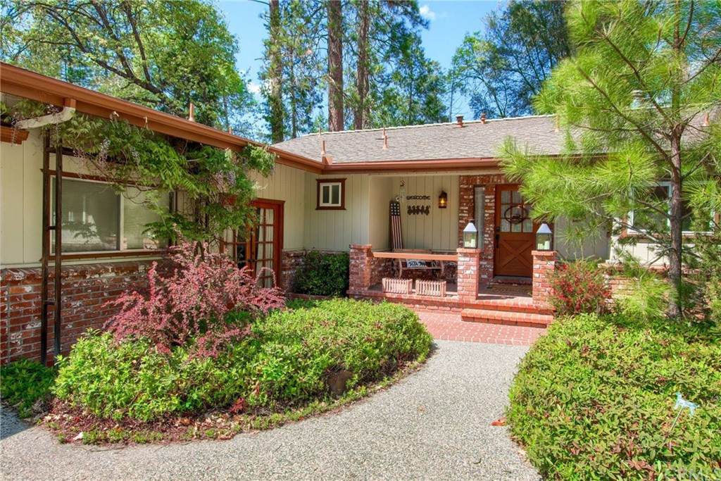 5621 Ponderosa Court - Photo 1