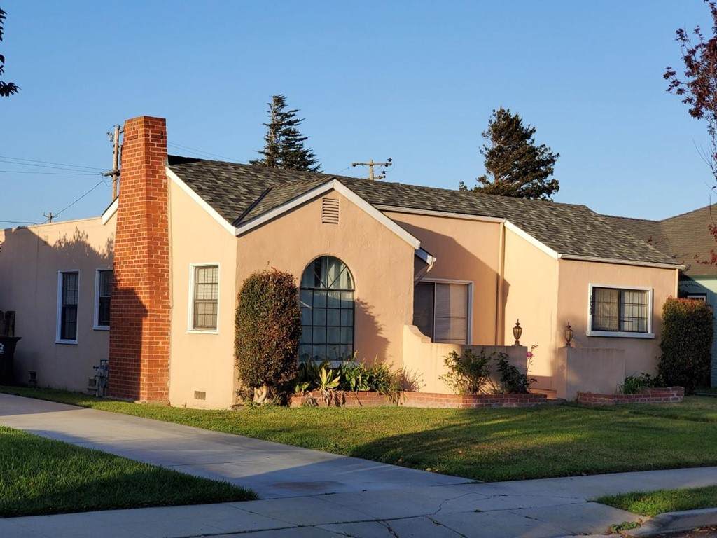 321 Hawthorne Street - Photo 1