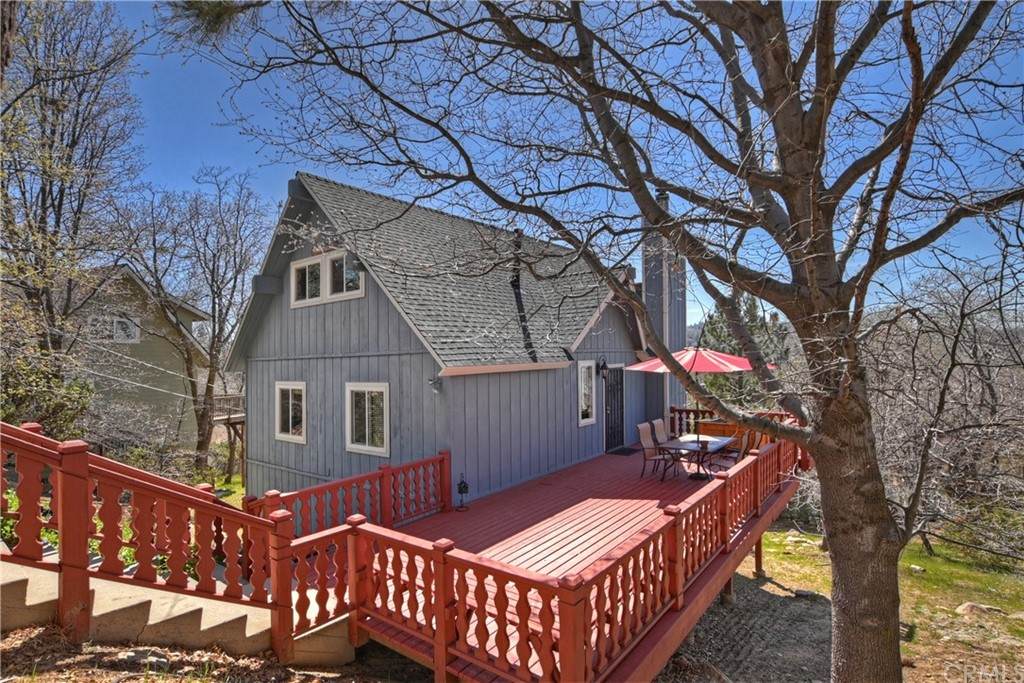 1372 Sequoia Drive - Photo 1