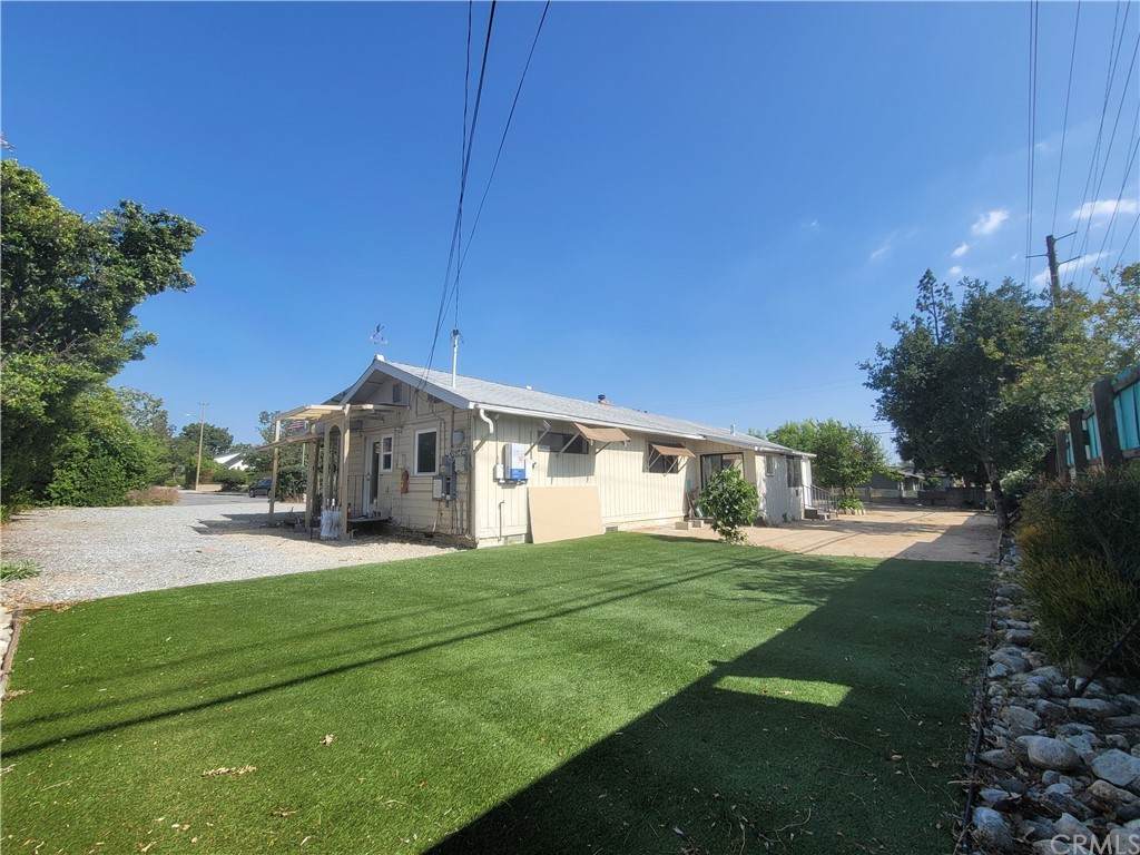 1088 Cascade Place - Photo 1
