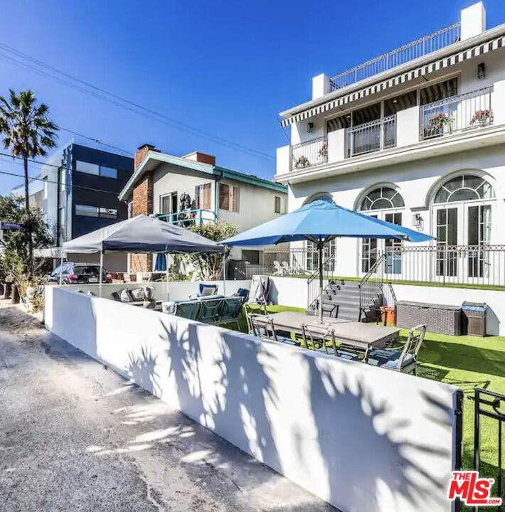 17 Privateer Street - Photo 1