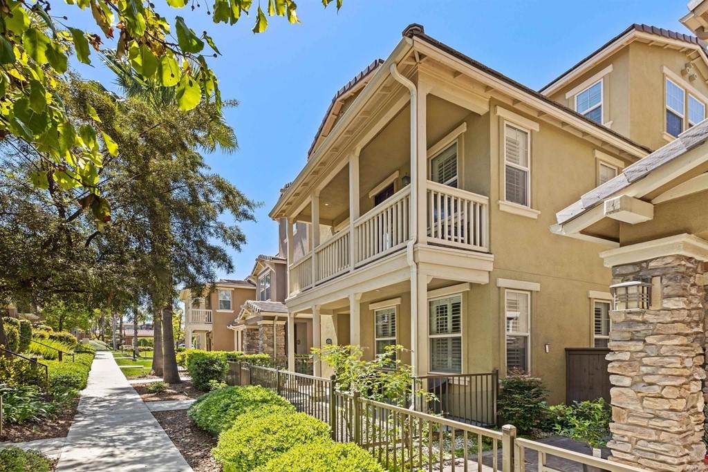 1855 Khaki Lane - Photo 1