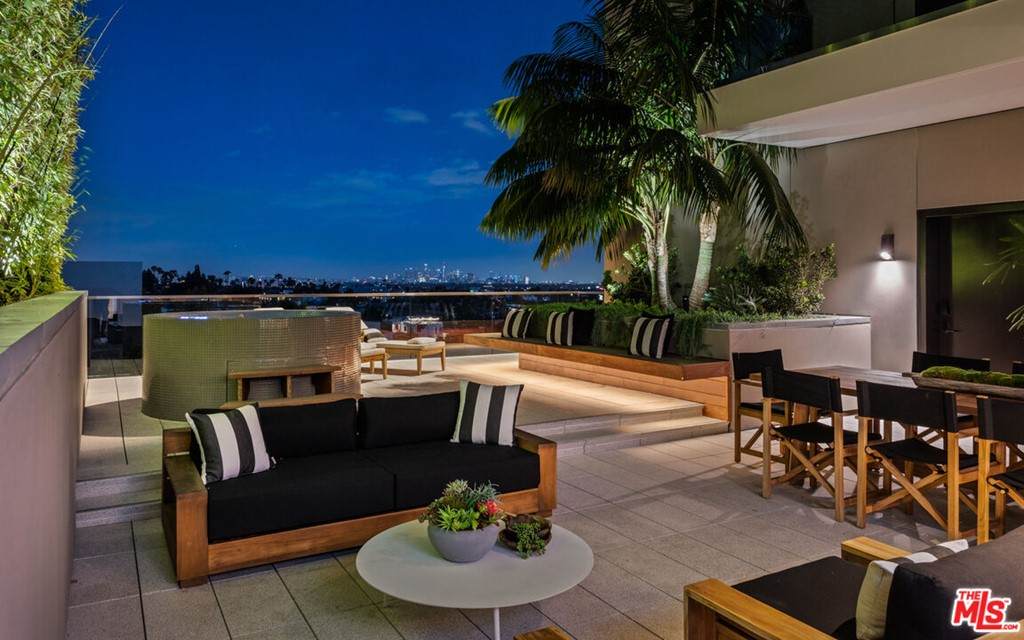8420 Sunset Boulevard - Photo 1