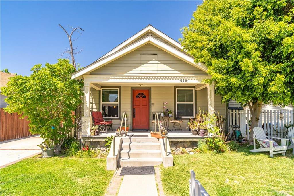 415 Flower Avenue - Photo 1