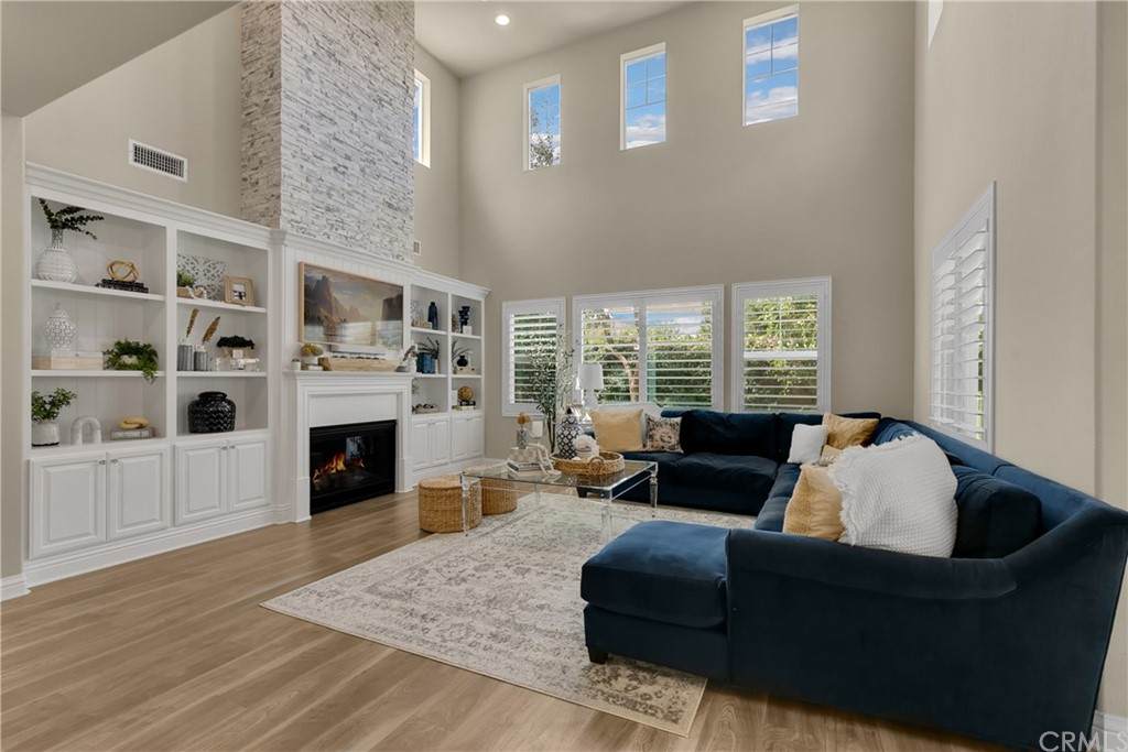 5102 Kensington Avenue - Photo 1