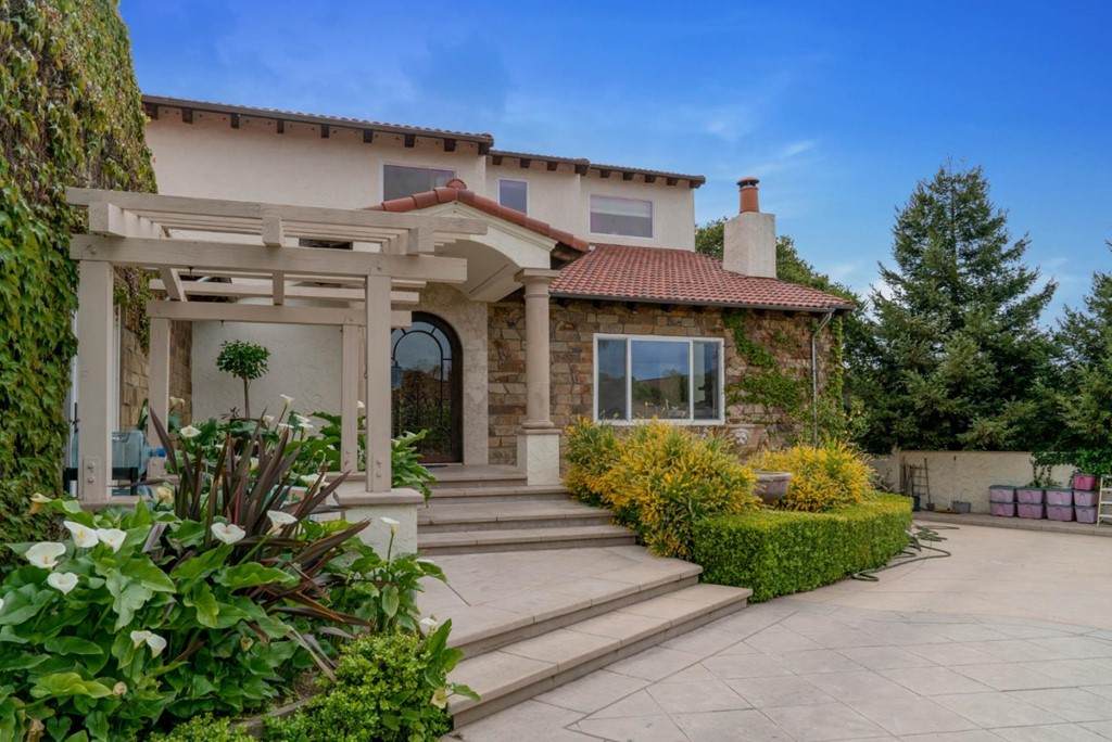 22522 Indian Springs Road - Photo 1