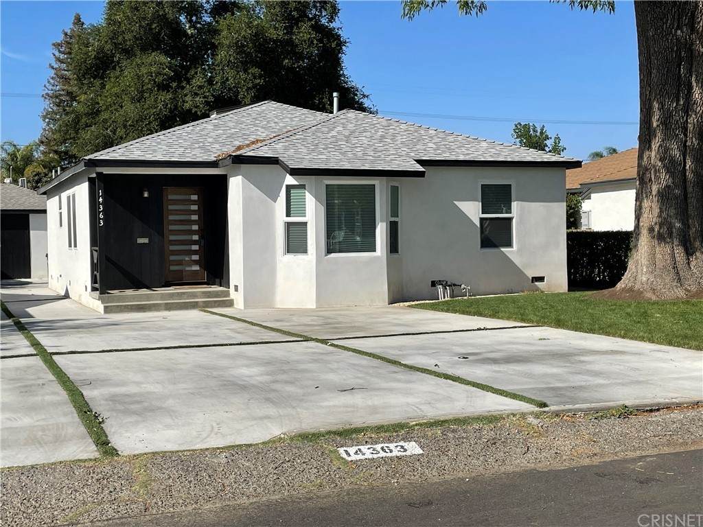 14363 Collins Street - Photo 1