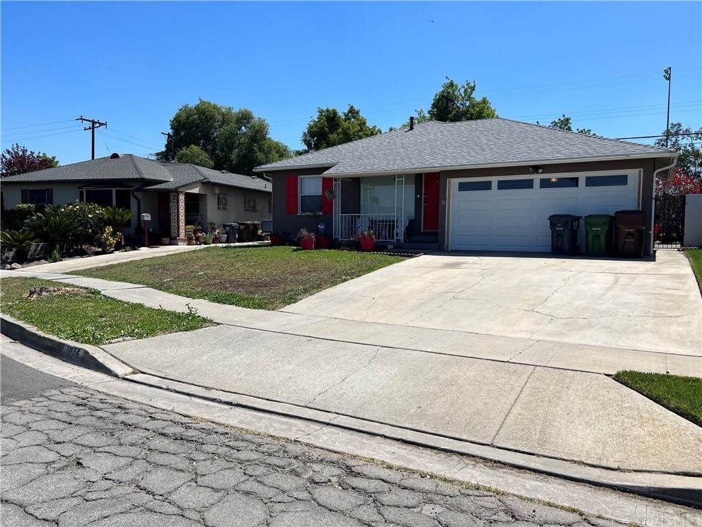 1014 138th Street - Photo 1