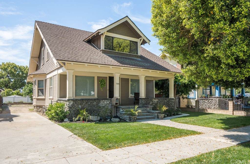788 Laurel Avenue - Photo 1
