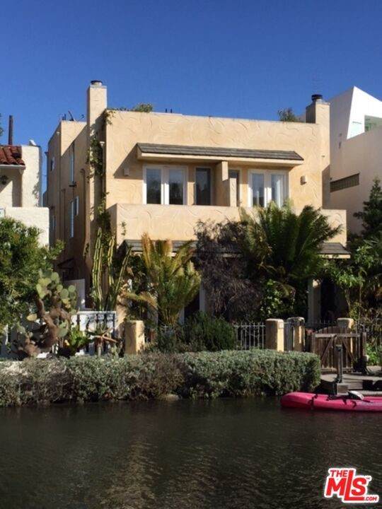 2212 Grand Canal - Photo 1
