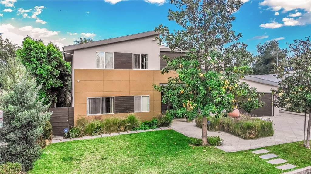 5512 Leghorn Avenue - Photo 1