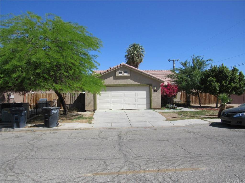 555 Rice Street - Photo 1