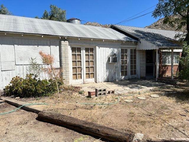 2270 Mt Vernon Avenue - Photo 1