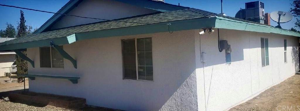 11662 Lee Avenue - Photo 1