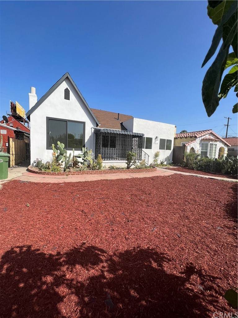 1100 Woods Avenue - Photo 1