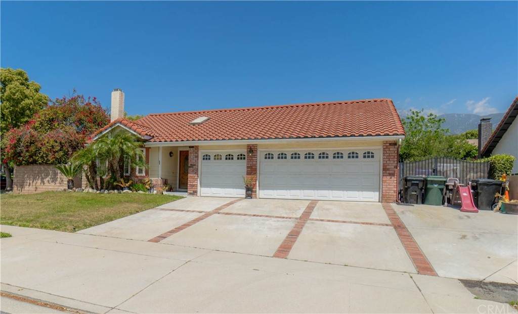 9806 Hibiscus Court - Photo 1