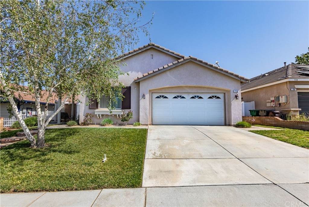 716 Cedar View Drive - Photo 1