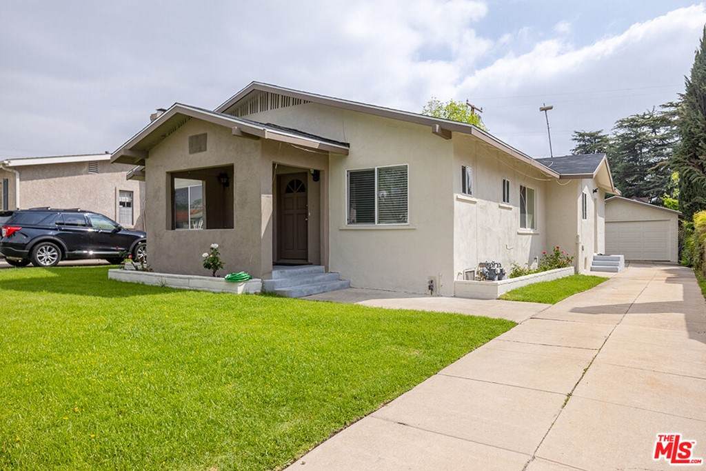 230 Daroca Avenue - Photo 1