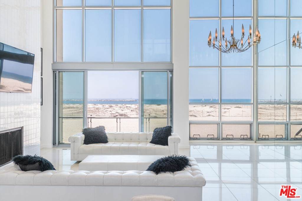 5205 Ocean Front Walk - Photo 1