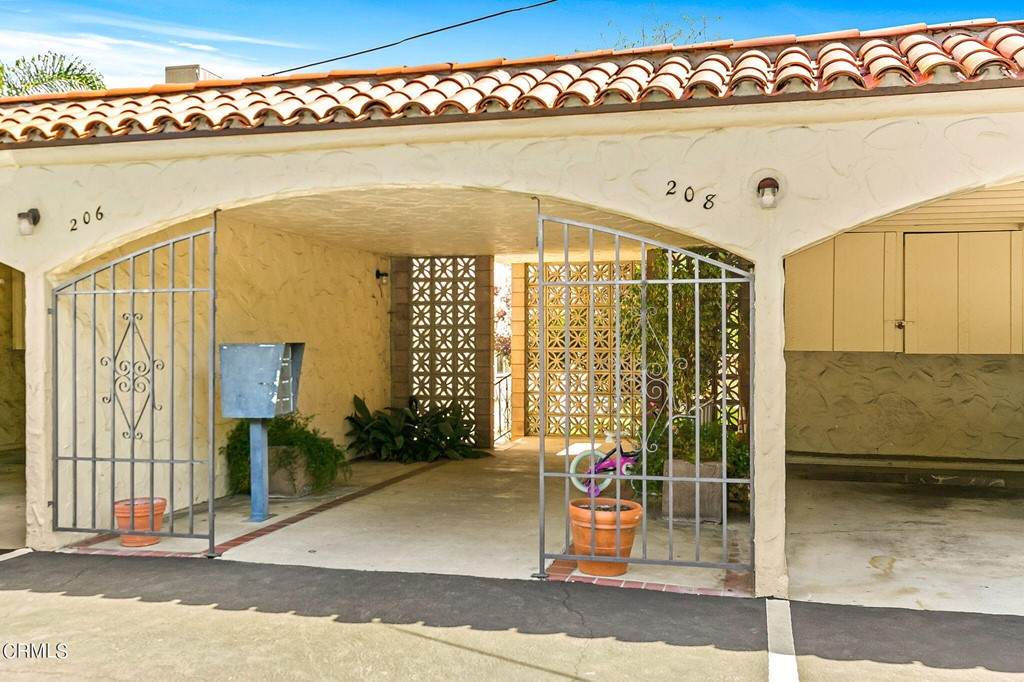206 Ventura Street - Photo 1