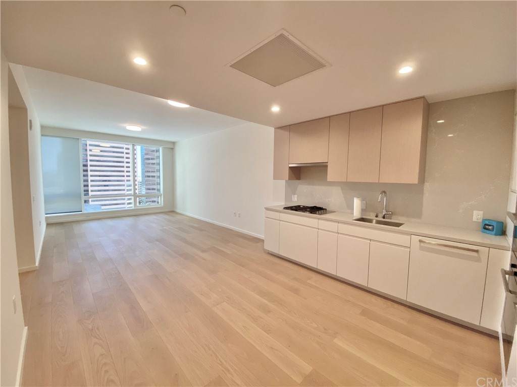 877 Francisco Street - Photo 1