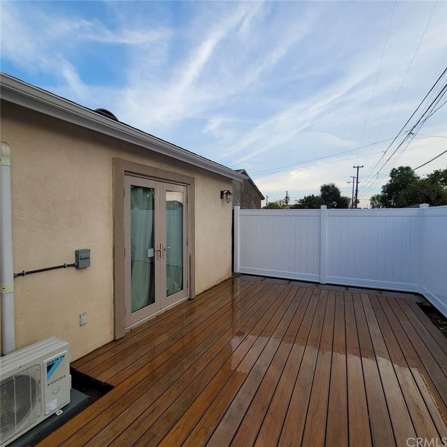 5419 Traymore Avenue - Photo 1
