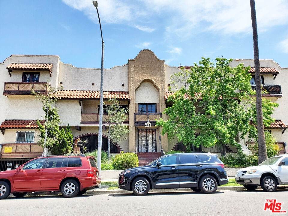 444 Gramercy Place - Photo 1