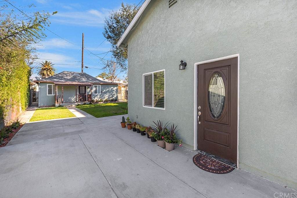 6417 Crescent Street - Photo 1