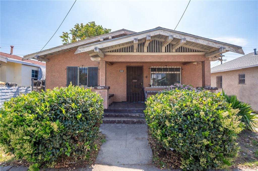 232 Gage Avenue - Photo 1