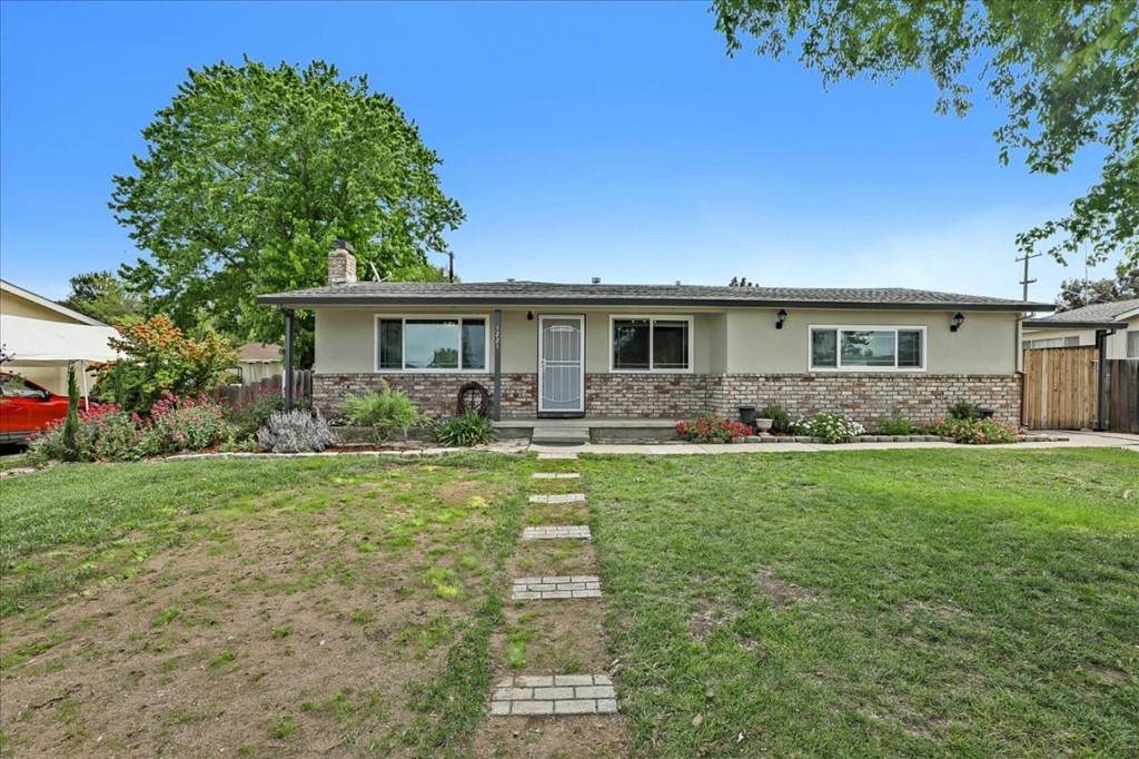 1221 Highland Drive - Photo 1