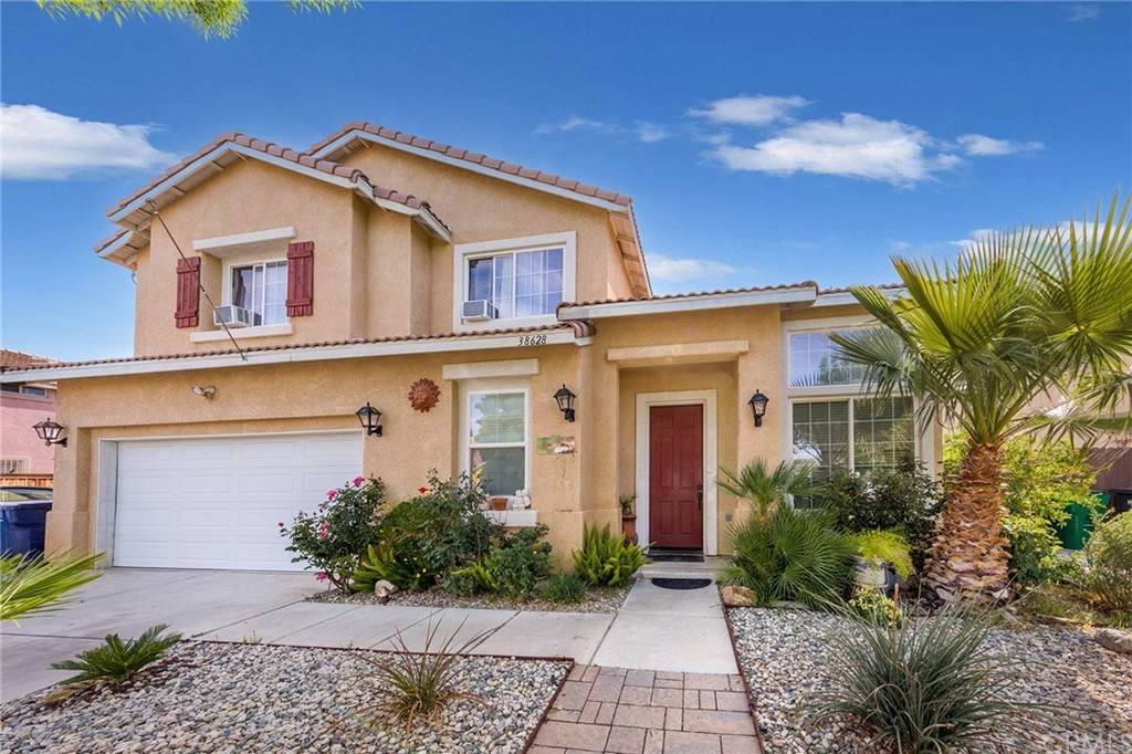 38628 37th Street - Photo 1