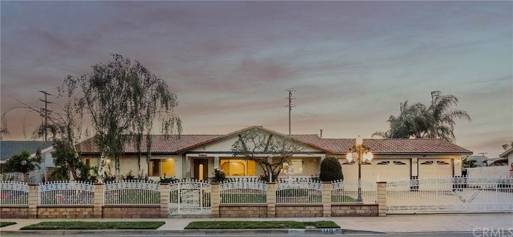 1412 Dahlia Avenue - Photo 1