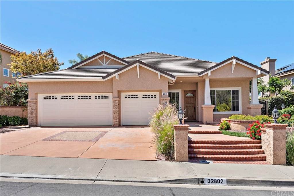 32802 Larkgrove Circle - Photo 1