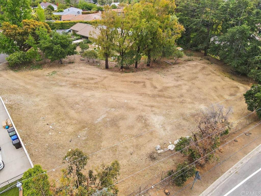 2499 Sierra Drive - Photo 1