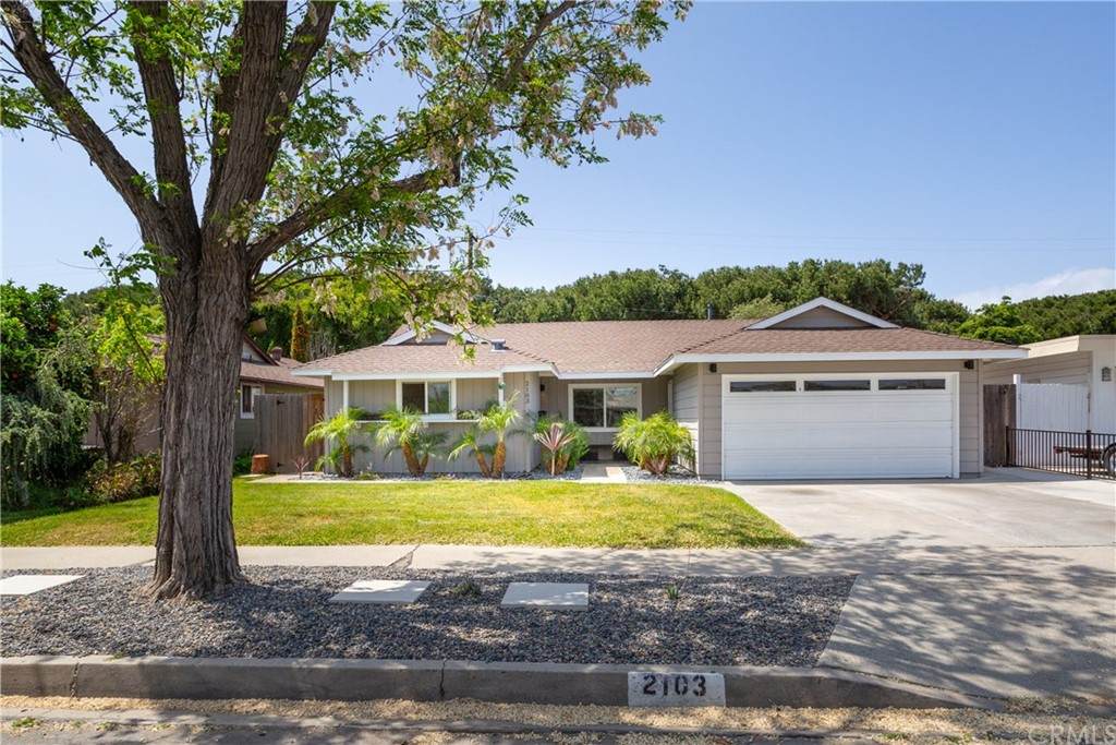 2103 Kallin Avenue - Photo 1