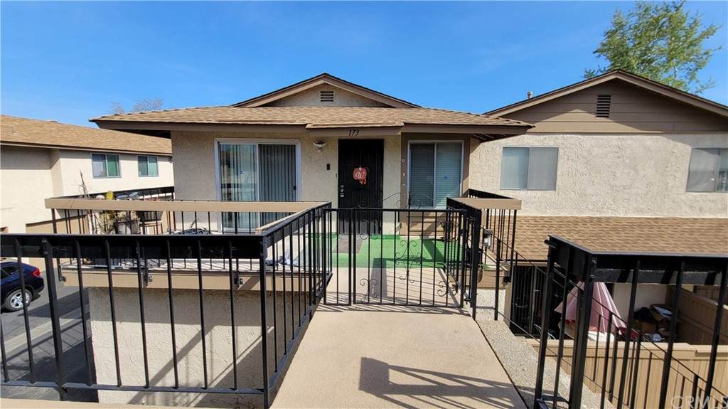 1453 Forest Glen Drive - Photo 1
