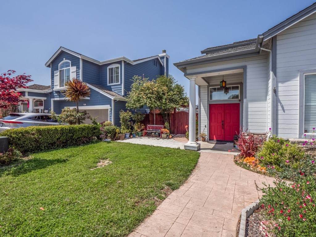 350 Poppy Way - Photo 1