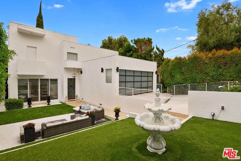 14721 Valley Vista Boulevard - Photo 1