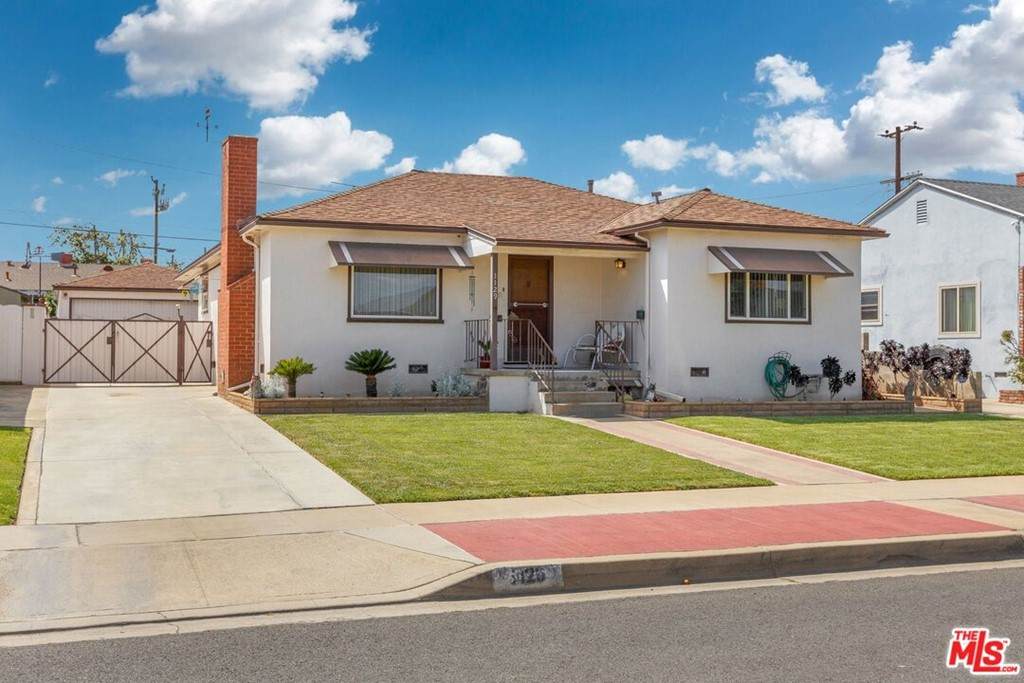 1129 Hidalgo Avenue - Photo 1