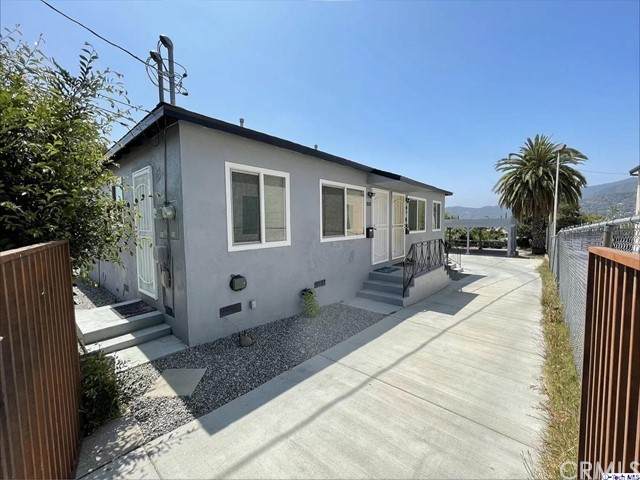 2410 Montrose Avenue - Photo 1