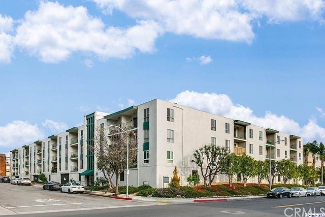 500 Jackson Place - Photo 1