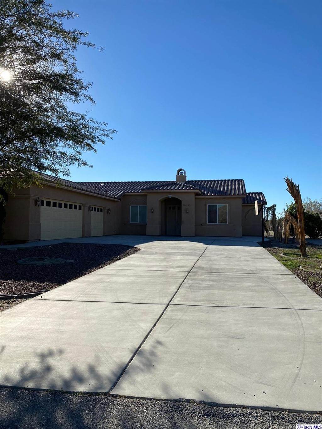 20595 Sky Ridge Avenue - Photo 1