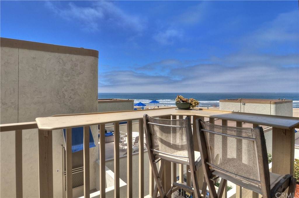 711 Pacific Coast - Photo 1