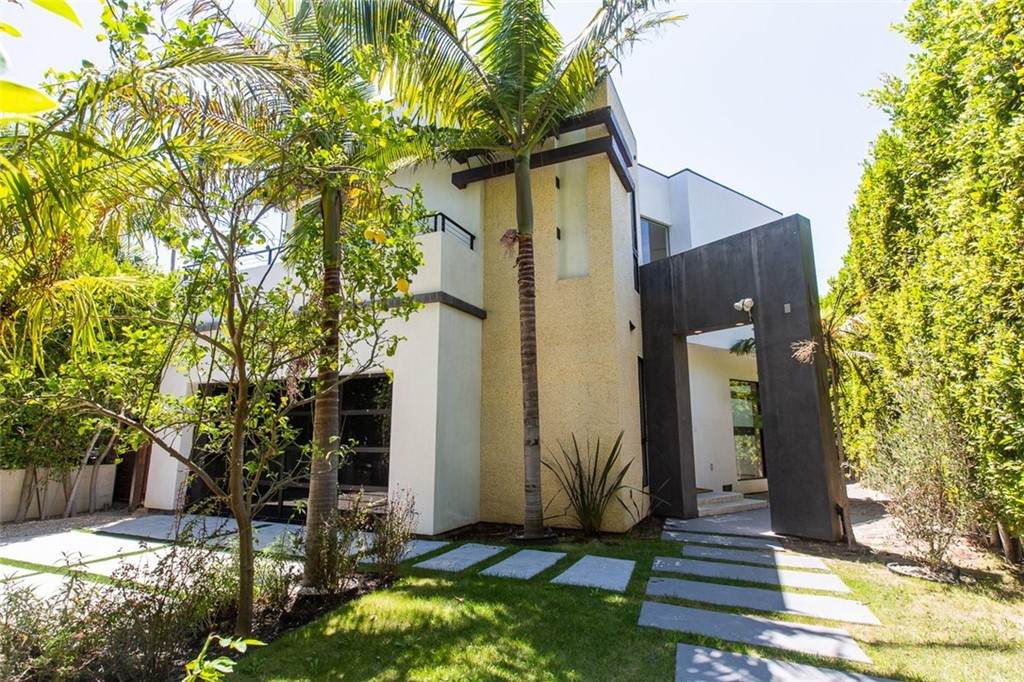 417 Orlando Avenue - Photo 1