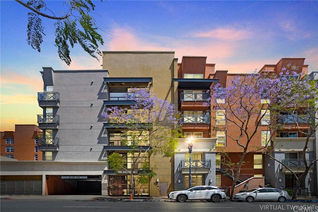 525 11th Avenue - Photo 1