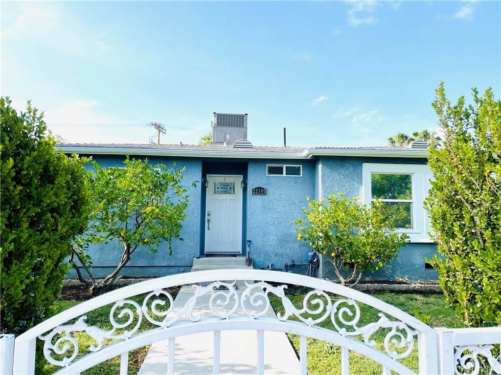 22149 Victory Boulevard - Photo 1