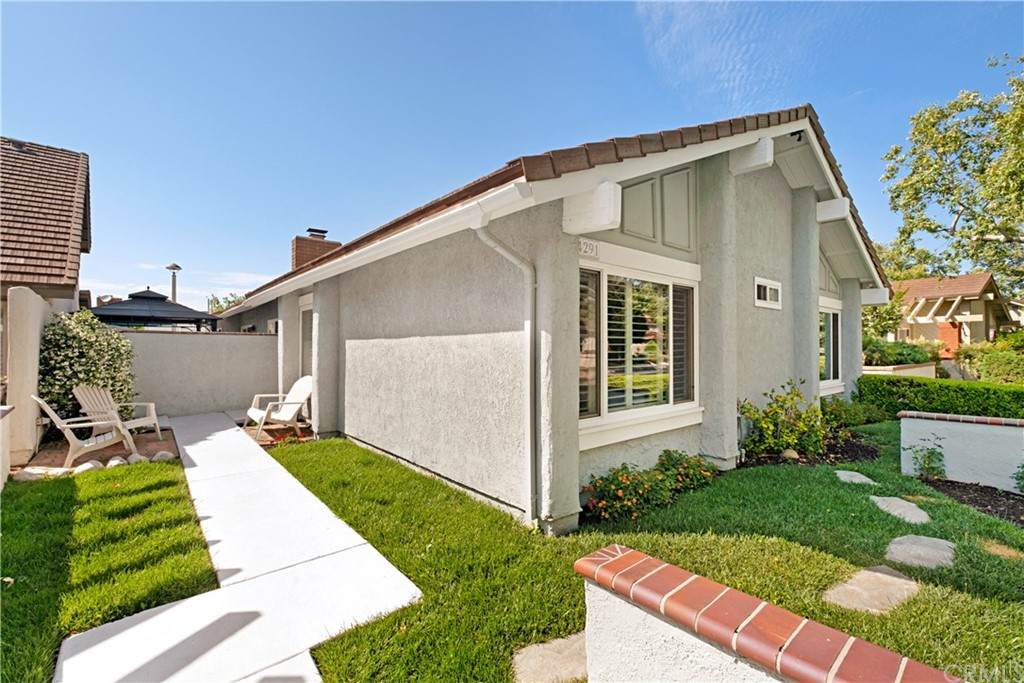 14291 Raintree Road - Photo 1